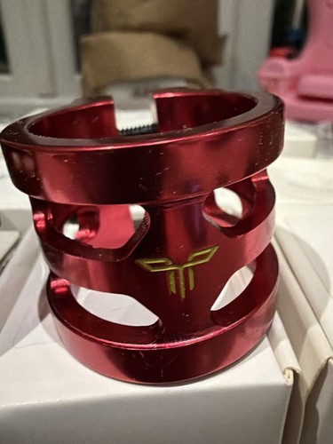 Red scooter clamps - scooter, push
